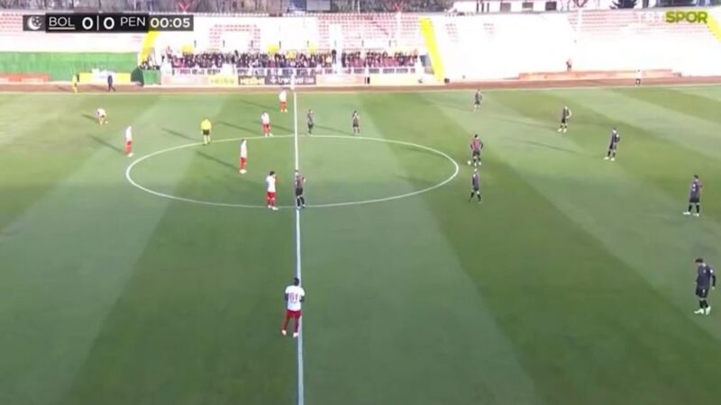 شوک در فوتبال ترکیه؛ بازیکنان بولو اسپور در اعتراض به حقوق معوقه، دقیقه اول بازی را اعتصاب کردند!