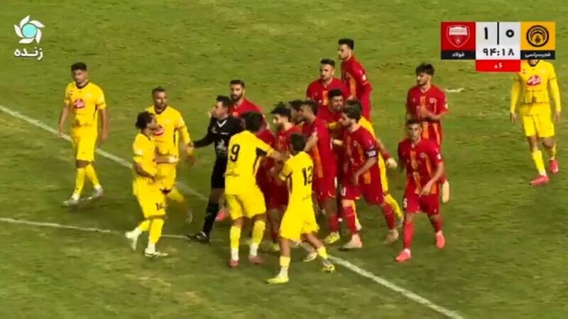 پنالتی جنجالی فجرسپاسی در ثانیه‌های پایانی؛ سرنوشت بازی زیر سوال رفت!