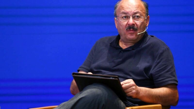 بیژن عبدالکریمی: دیگر خبری از بوی کباب و رفاه نیست، سیاست‌های استعماری اوضاع را پیچیده کرد!