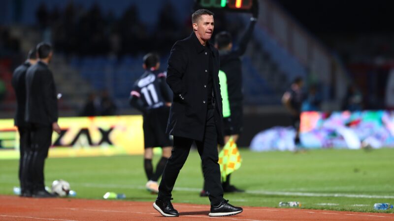 اوosmار ویرا، فرمانده جدید پرسپولیس که تیم را به صدر جدول رساند!