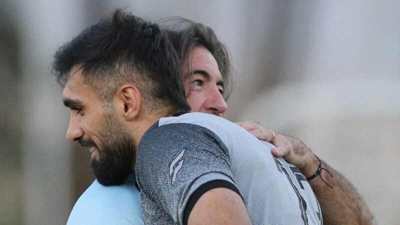 صلح تاریخی ساپینتو و آقاسی در استقلال؛ آیا آتش‌بس پایدار می‌ماند؟