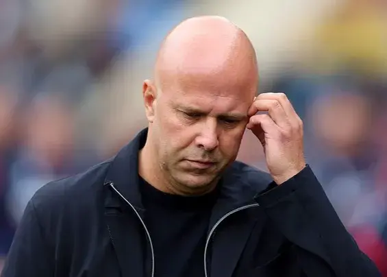 اشلوت فاش کرد: مصدومیت ایساک شوک بزرگ لیورپول شد!