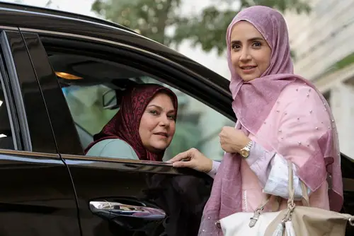 پرده‌برداری پرحاشیه «گنگ» با اجرای علی ضیا؛ طلسم مجوزهای نانوشته شکسته شد؟