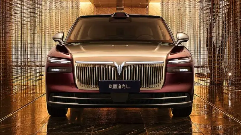 سفر به گذشته با جمیله شیخی؛ عکس نادر از پشت‌صحنه تئاتر در ۳۰ سالگی