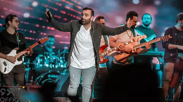 برای اولین بار در تاریخ کنسرت؛ دادن شاباش 10 هزار تومانی به مسعود صادقلو توسط طرفدارش+ ویدئو/ آخه مگه شاباش مال عروسی نیست؟