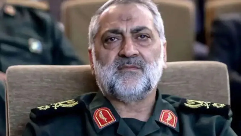 در جنگ ۱۲ روزه، دشمن برای توقف درگیری به «خواهش و پیام‌رسانی» متوسل شد/ توان موشکی ایران ابتکار عمل را از دشمنان گرفت/ امروز از ۲۳ خرداد قوی‌تریم