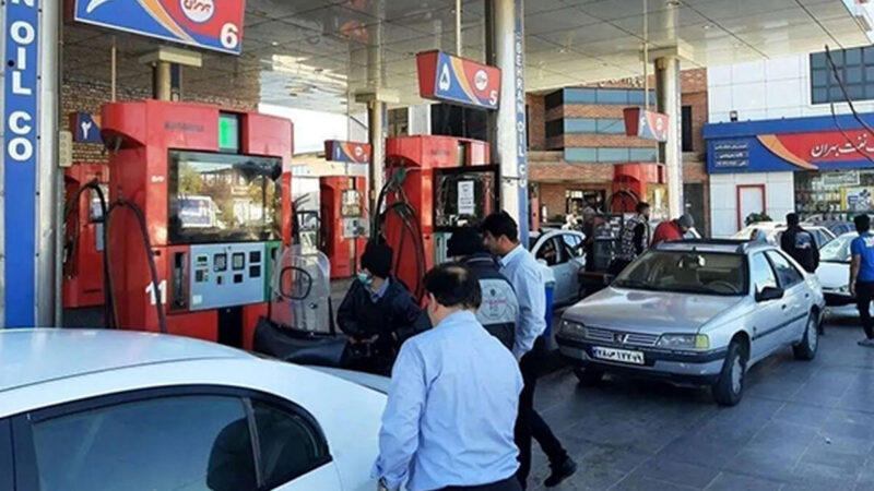 دولت اعلام کرد: سهمیه بنزین نوشماره‌ها و دوگانه‌سوزها فعلاً حذف نمی‌شود!