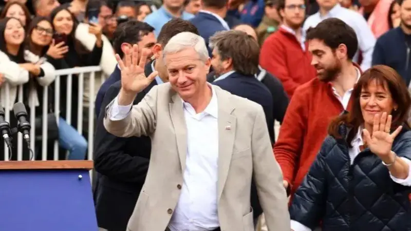 پیروزی تاریخی نامزد راست افراطی در انتخابات شیلی؛ دموکراسی دوباره به صحنه آمد!