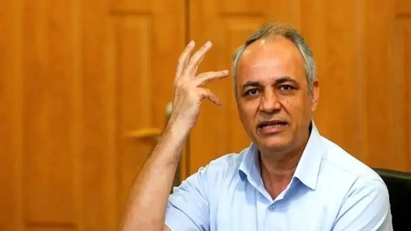 زیدآبادی هشدار داد: مسئولان انگار در دنیایی دیگر زندگی می‌کنند؛ کشور در بحران تعلیق و بلاتکلیفی!