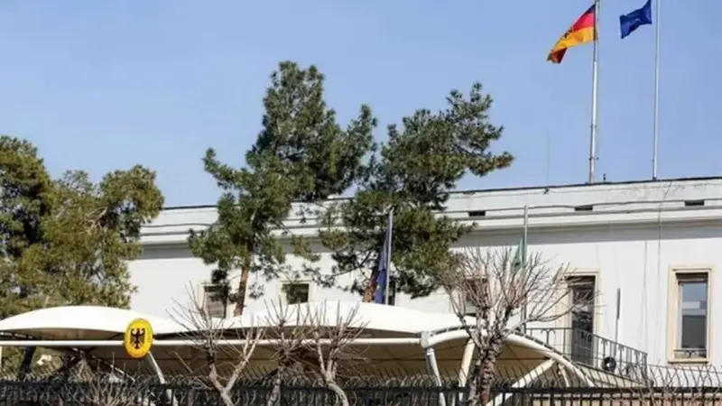 سفارت آلمان در تهران پس از توقف طولانی دوباره پذیرش ویزای شینگن را از ۱۷ دی آغاز می‌کند!
