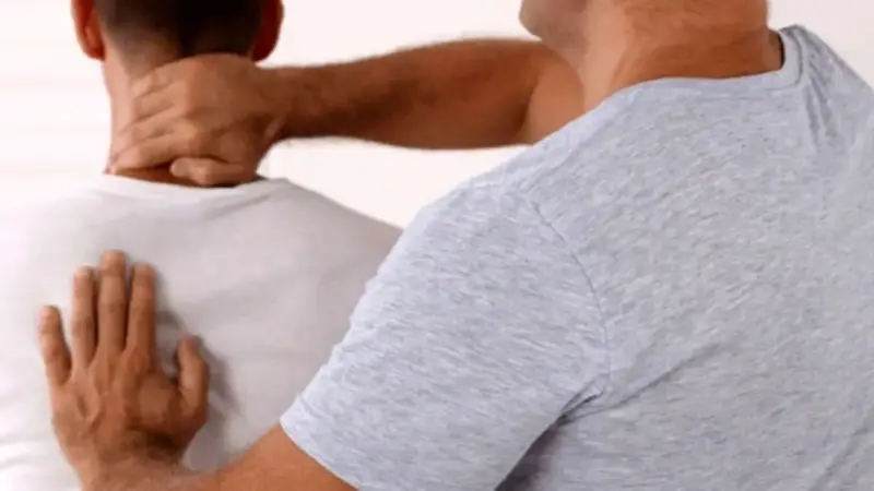 هشدار پزشکی درباره شکستن قولنج: فلج و مرگ در انتظار غفلت از ماساژورهای غیرمجاز!