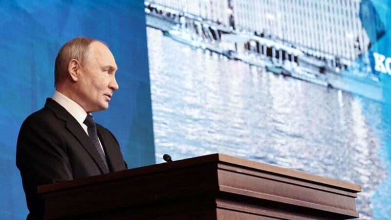 پوتین سران اروپایی را «خوک‌های کوچک» خواند؛ هشدار تند در جلسه مسکو