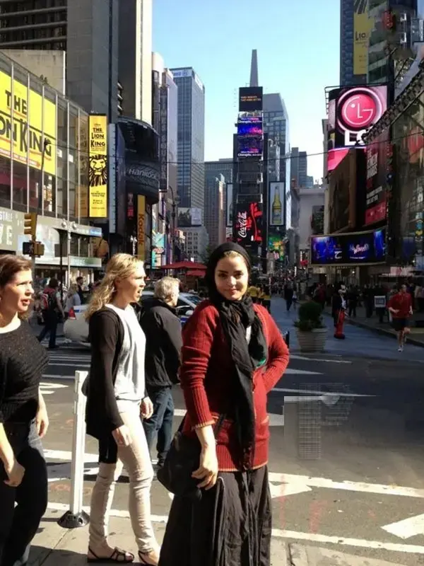 زیور سریال «آوای باران» با لباس خادم حرم؛ تصویری که قلب‌ها را تکان داد!