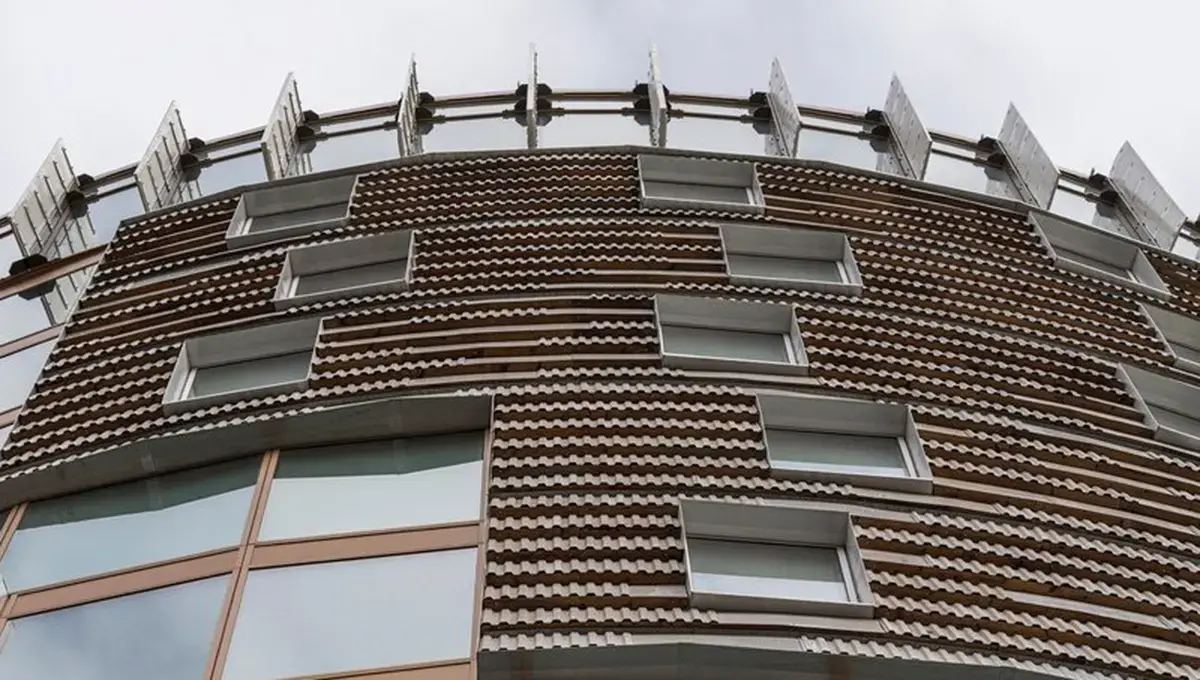 ساختمان ترا ؛ نمونه ای جالب از معماری هیبریدی (+عکس)