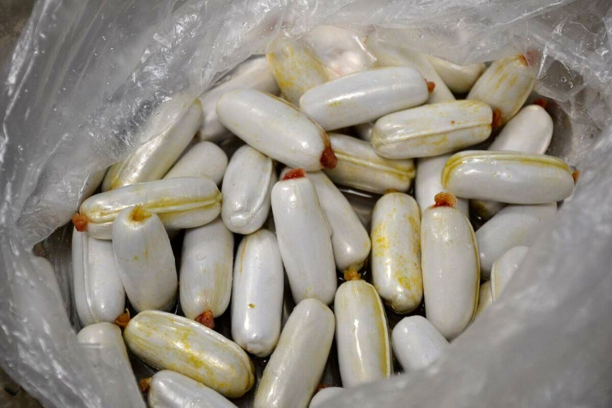 خروج حدود ۴ کیلوگرم هروئین از معده ۳ متهم