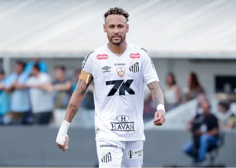 نیمار با جراحی زانو تصمیم بزرگش را گرفت؛ بازگشت به میدان چقدر طول می‌کشد؟