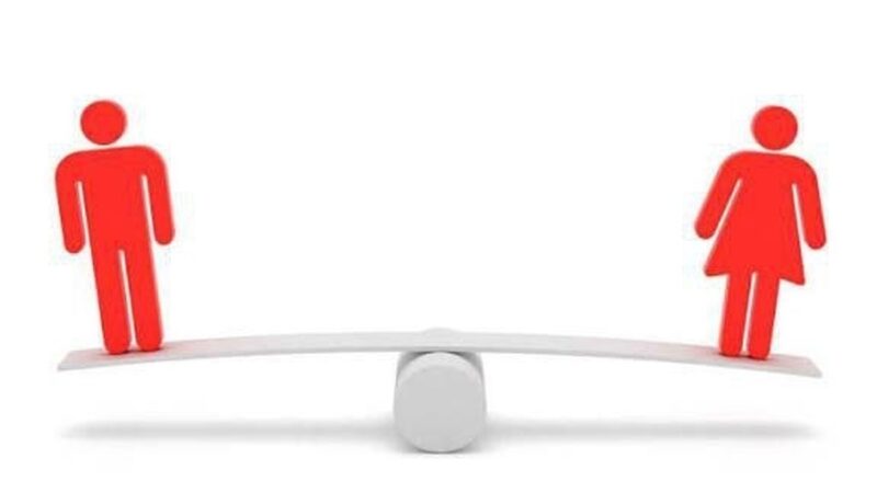 روز مادر؛ وقتی گل‌ها کافی نیستند و قوانین قدیمی نیاز به بازنگری فوری دارند!