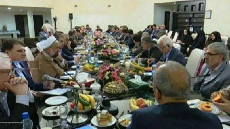 بخشنامه جنجالی به ادارات: ممنوعیت میوه، شیرینی و ناهار در جلسات دولتی!