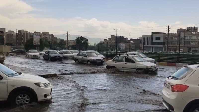 هشدار نارنجی هواشناسی: سیلاب و طغیان رودخانه‌ها در راه است!