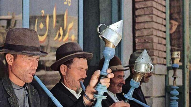 نگاهی نو به تهران سال ۱۳۵۰؛ عکس‌های دیده‌نشده از کافه برادران!