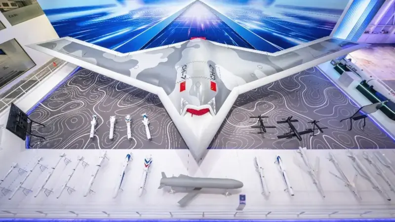 پهپاد جدید چین CH-7 برای نخستین بار در آسمان شمال غرب به پرواز درآمد!