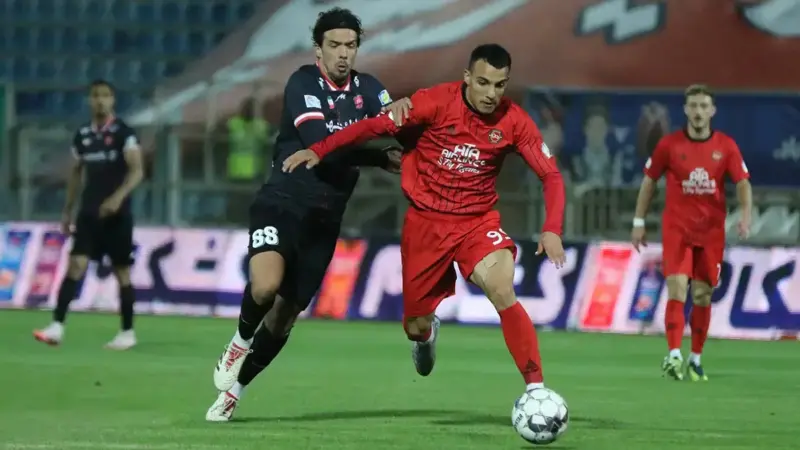 سردرگمی بزرگ پیش از نبرد حساس جام حذفی؛ محل دیدار تراکتور و پرسپولیس همچنان در هاله‌ای از ابهام