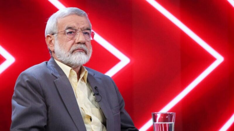 وقتی مدعیان انقلابیگری با تفسیر شخصی، پای رهبری را وسط می‌کشند!