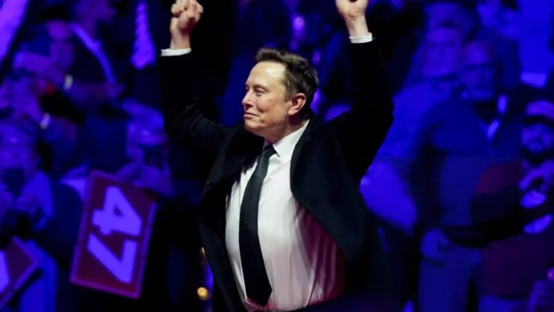 ایلان ماسک برای اولین بار ثروت ۶۰۰ میلیارد دلاری‌اش را ثبت کرد؛ آیا اسپیس‌ایکس راز این موفقیت است؟