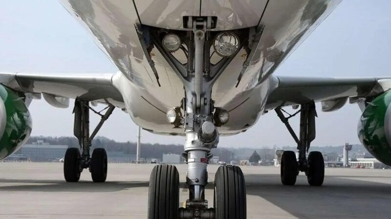 راز حیرت‌انگیز مقاومت لاستیک‌های هواپیما در برابر فشار و سرعت سرسام‌آور