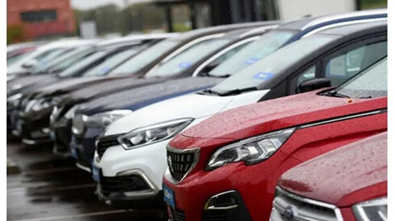 آغاز ثبت‌نام خودروهای وارداتی با شرط مسدودسازی ۵۰۰ میلیون تومان در حساب بانکی!