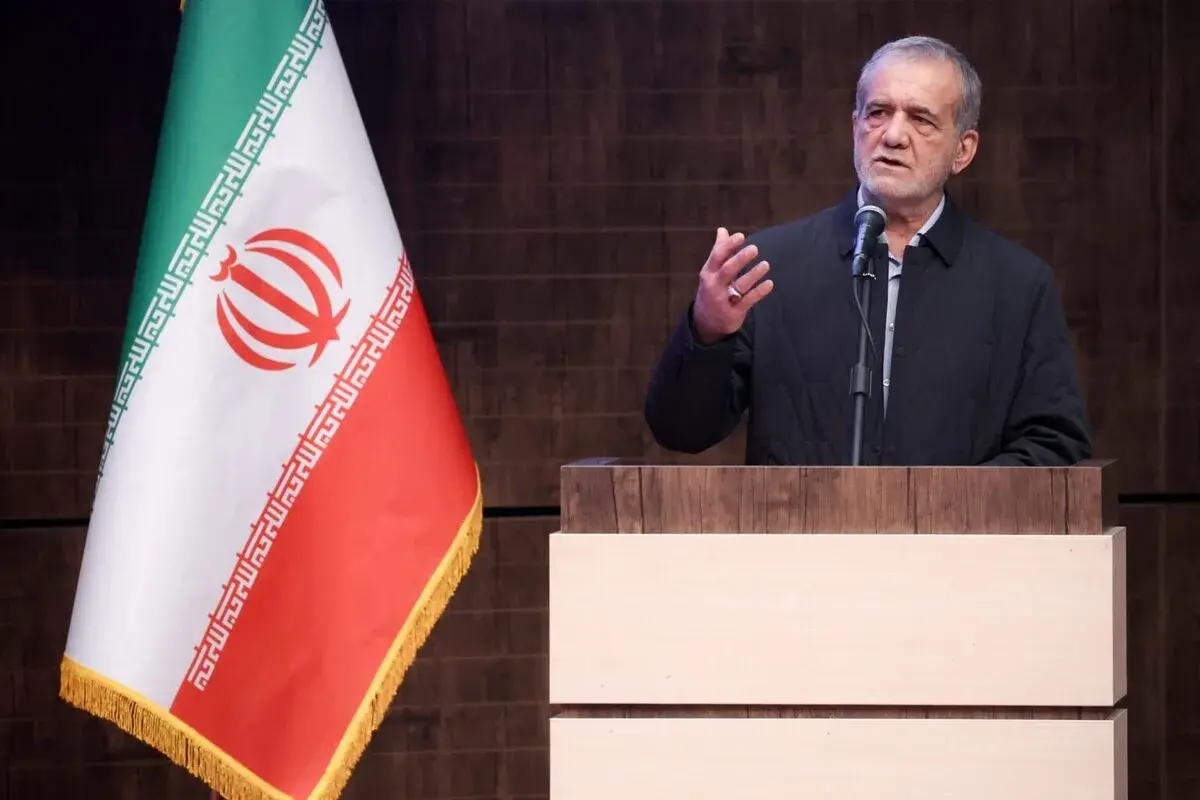 پزشکیان هشدار داد: هزاران کشته سالانه در جاده‌ها؛ آماده‌ایم راه‌آهن را به بخش خصوصی بسپاریم!