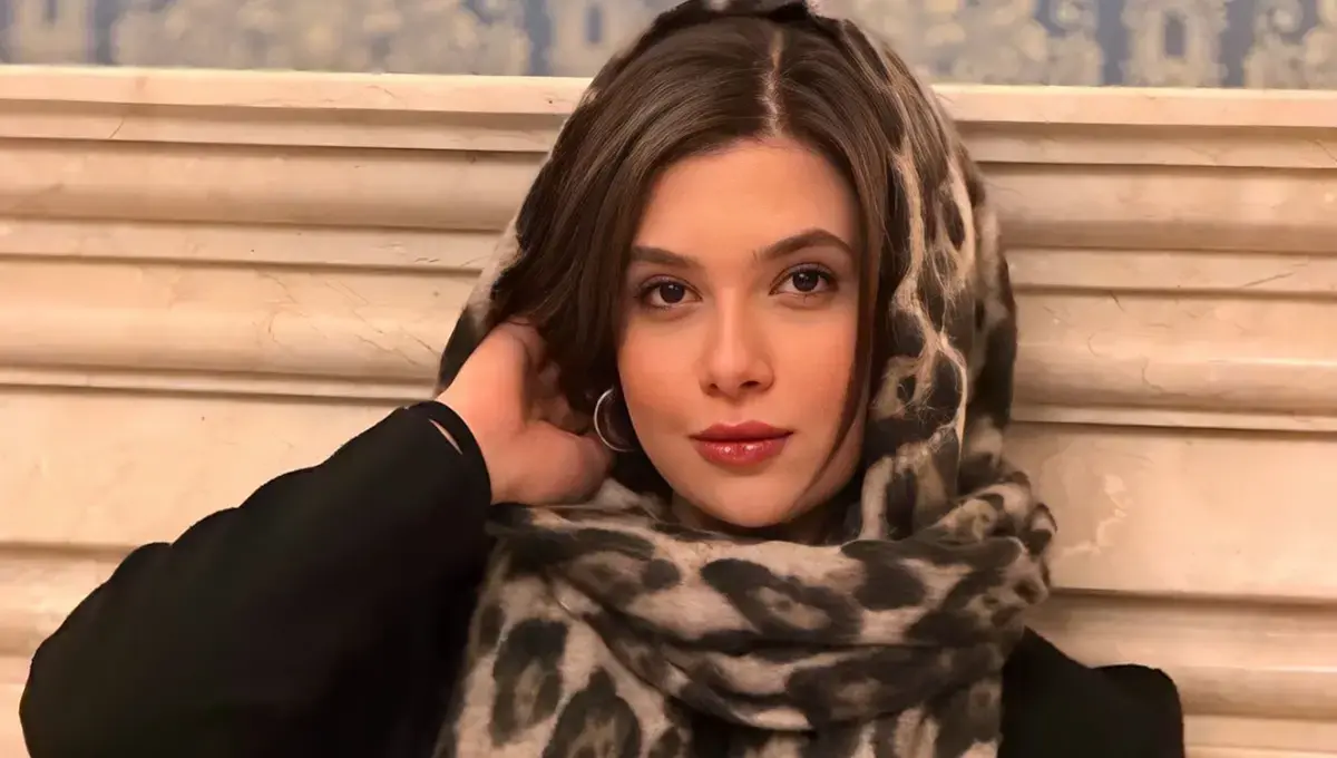 نفس بازغی در کنسرت سهراب پاکزاد با استایل خاص و چشمگیر خبرساز شد!