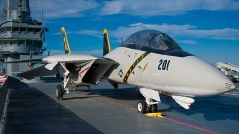 اف‌۱۴ تامکت چگونه به کابوس تانک‌ها در زمین بدل شد؟