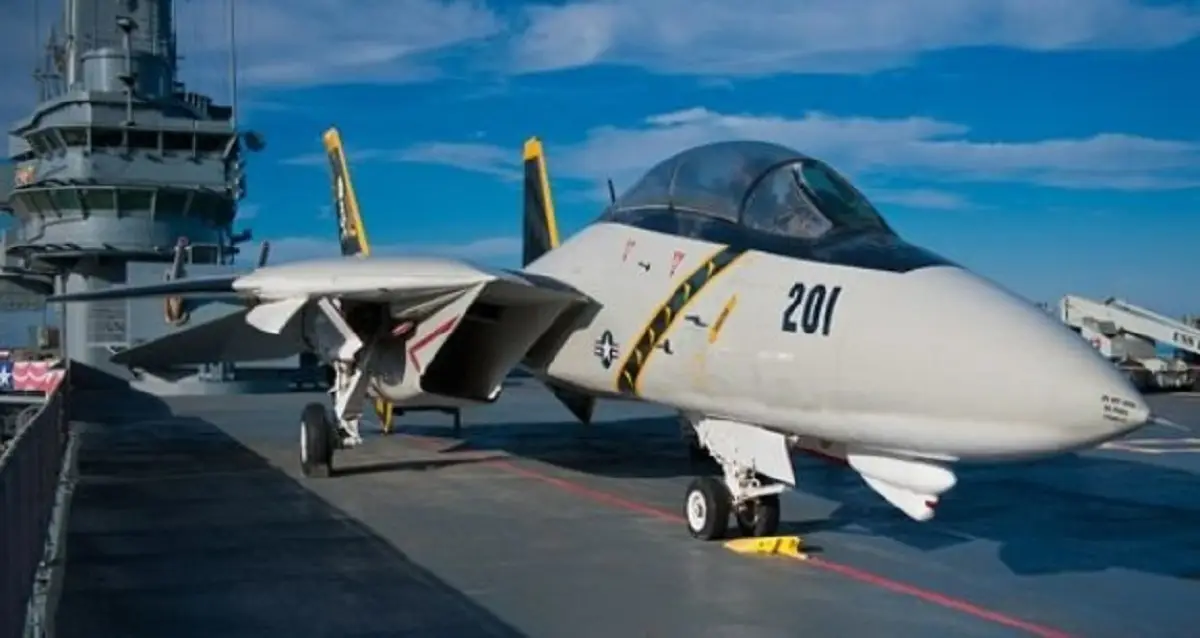 اف‌۱۴ تامکت چگونه به کابوس تانک‌ها در زمین بدل شد؟