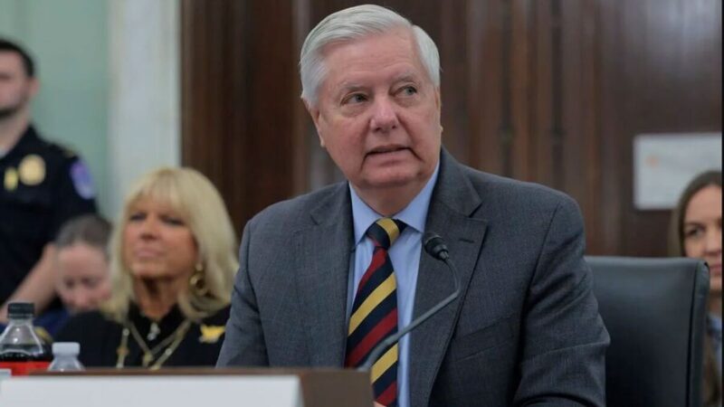 سناتور آمریکایی هشدار داد: حمله نظامی آمریکا به ایران در صورت ازسرگیری برنامه هسته‌ای!