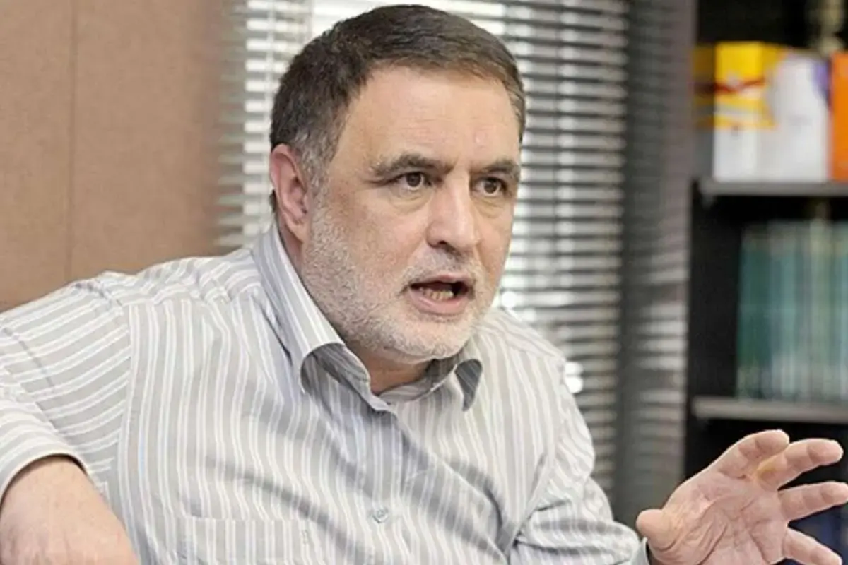 ناصر ایمانی هشدار داد: دولت پزشکیان در باتلاق مشکلات گیر کرده است! آیا تغییر وزرا راه نجات است؟