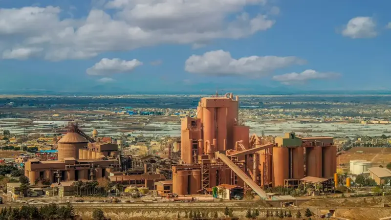 قطع گاز کارخانه‌های سیمان؛ تولید با مازوت شروع شد!