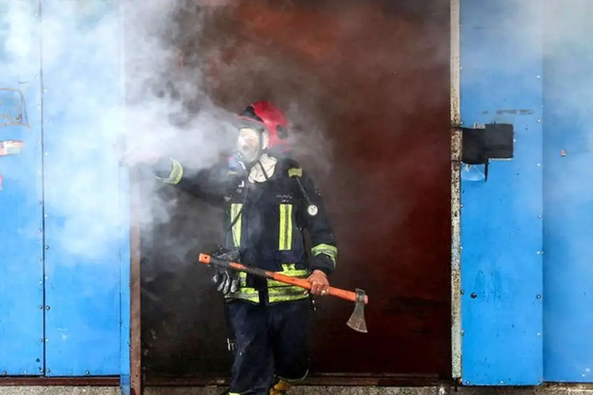 آتش‌سوزی مهار شده در پتروشیمی آبادان؛ خبری از مصدومیت و توقف تولید نیست!