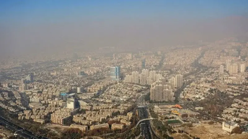 هوای تهران به وضعیت قرمز رسید؛ نفس‌ها به شماره افتاد!