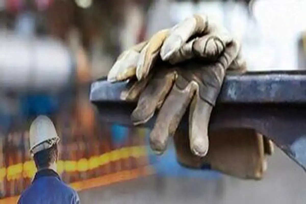 اعتراض ۱۷۱ نماینده مجلس: حقوق‌ها باید حداقل به اندازه تورم افزایش یابد!