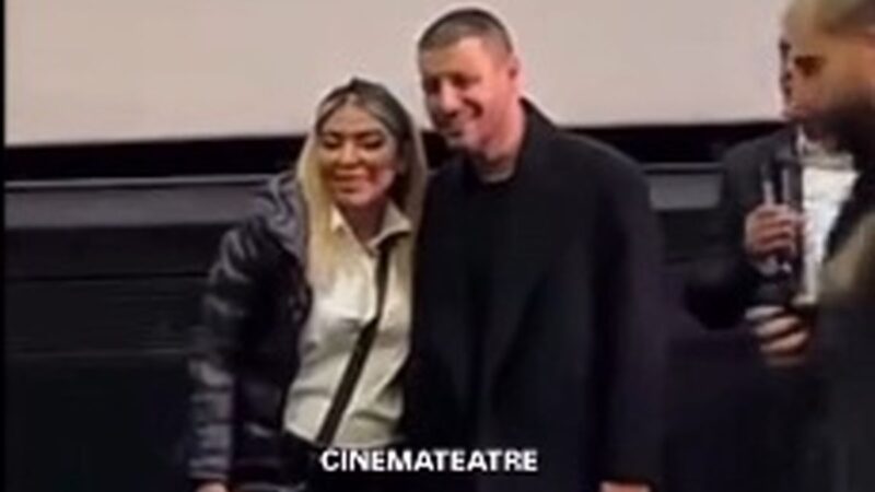 هوادار خانم جواد عزتی را در افتتاحیه «وحشی» شوکه کرد!