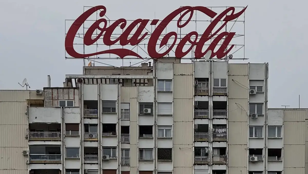 نگاهی نزدیک به ساختمان شگفت‌انگیز کوکاکولا در قلب بلگراد!