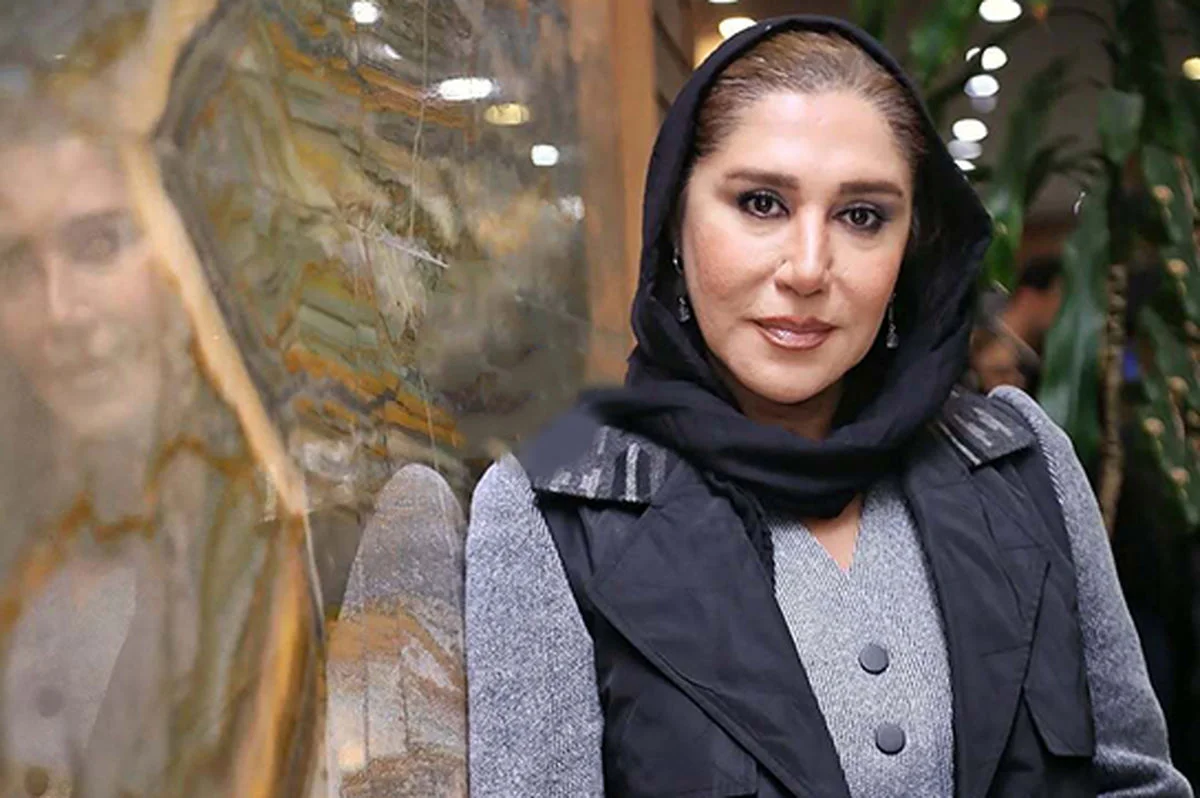 نسیم ادبی با استایل رسمی و مدرن در اکران «آن دیگری» همه نگاه‌ها را به خود خیره کرد