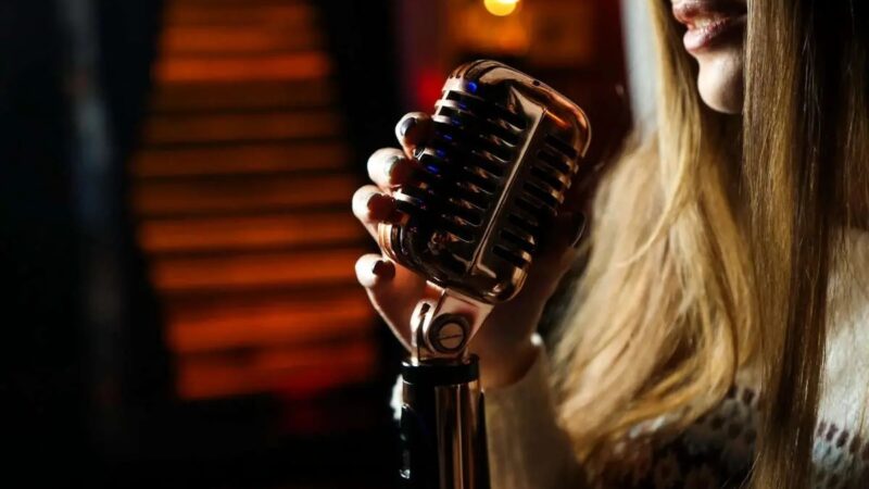 چرا دردهای پنهان ستاره‌ها این‌قدر دل ما را می‌لرزاند؟