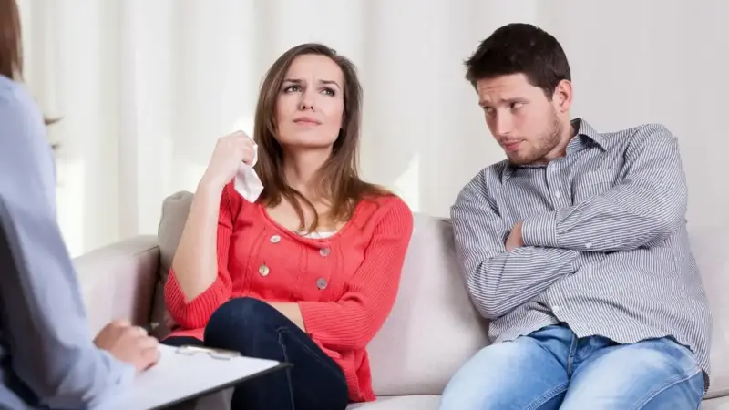 بررسی ریشه های نارضایتی در روابط