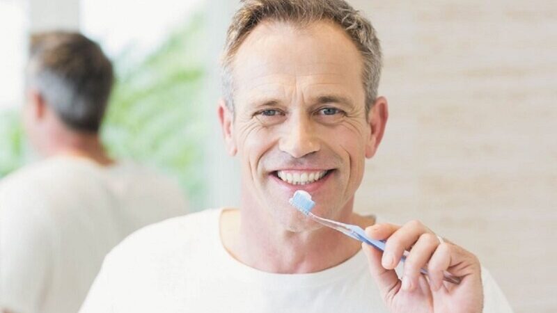 ۳ روش ابتکاری مسواک زدن برای پیشگیری از زوال عقل