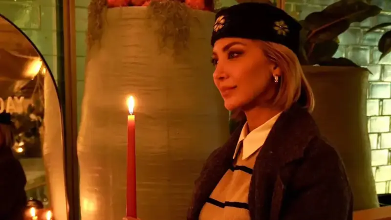 استایل یلدایی مینا مختاری در رستوران همسرش (عکس)