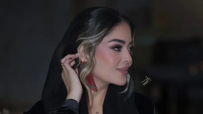 عارفه معماریان، بازیگر سریال مانکن با پوشش جدید سوژه شد (عکس)