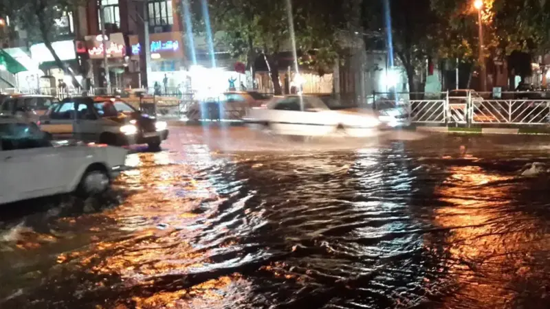 آخرین وضعیت شبکه‌های حیاتی کشور ؛ بارش‌های سنگین برق و آب را به چالش کشید