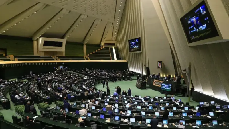 موافقت مجلس با افزایش ۳۰ درصدی حقوق